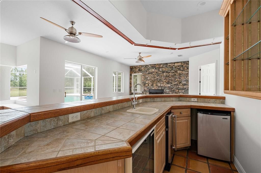 En Venta: $2,250,000 (4 camas, 3 baños, 3763 Pies cuadrados)