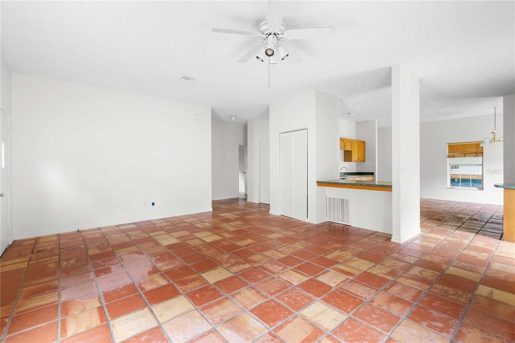 En Venta: $2,250,000 (4 camas, 3 baños, 3763 Pies cuadrados)