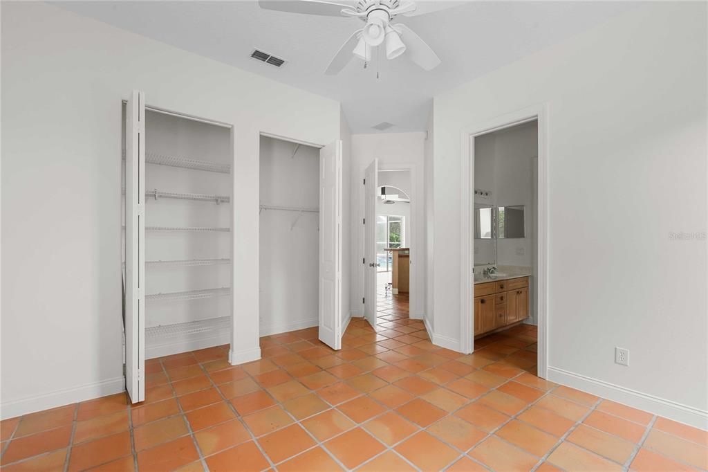 En Venta: $2,250,000 (4 camas, 3 baños, 3763 Pies cuadrados)