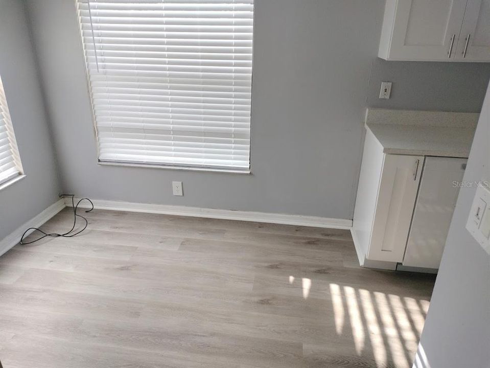 Active With Contract: $2,000 (3 beds, 2 baths, 1214 Square Feet)