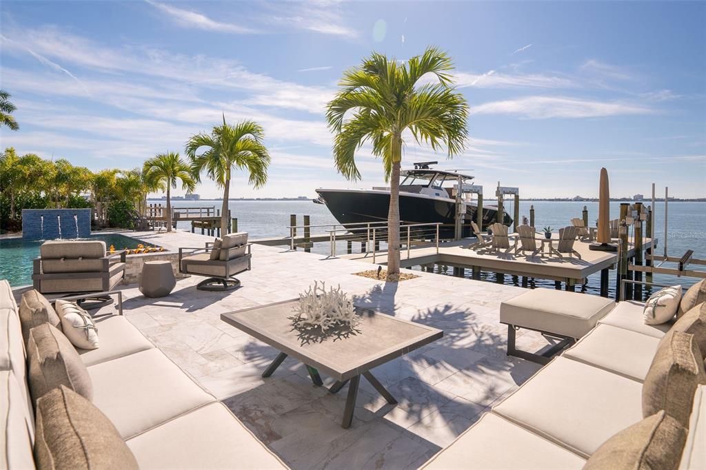 For Sale: $3,699,000 (4 beds, 4 baths, 4445 Square Feet)