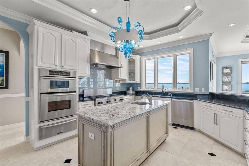 For Sale: $3,699,000 (4 beds, 4 baths, 4445 Square Feet)