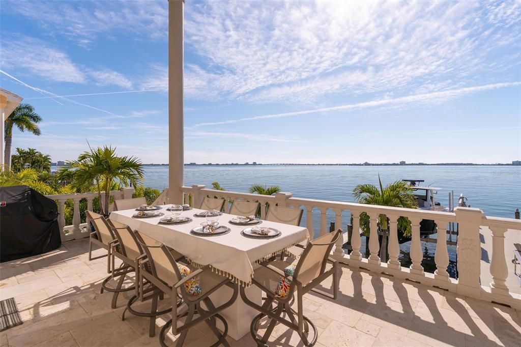 For Sale: $3,699,000 (4 beds, 4 baths, 4445 Square Feet)