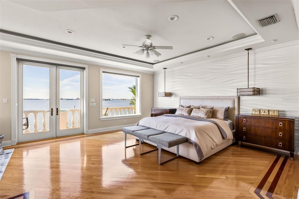 For Sale: $3,699,000 (4 beds, 4 baths, 4445 Square Feet)