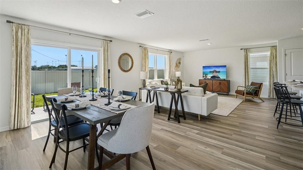 Active With Contract: $316,990 (4 beds, 2 baths, 1828 Square Feet)