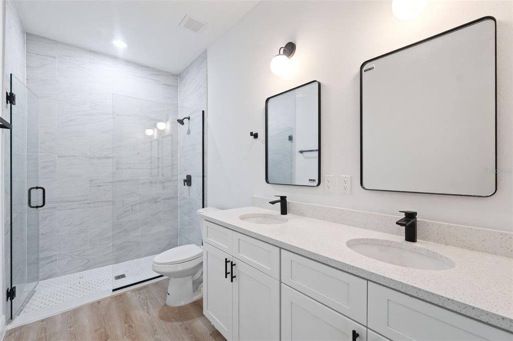 For Sale: $299,000 (4 beds, 2 baths, 1751 Square Feet)