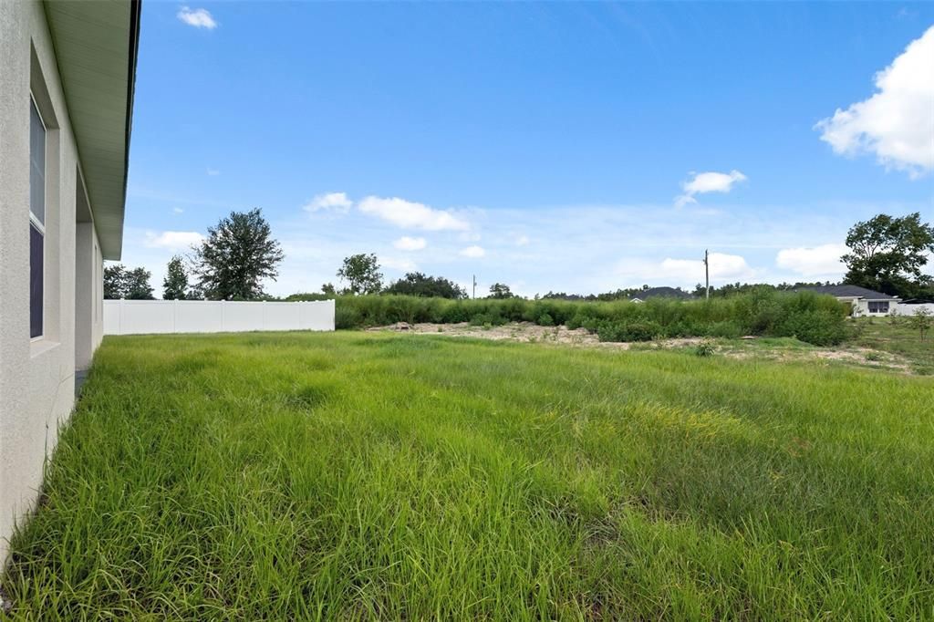 For Sale: $299,000 (4 beds, 2 baths, 1751 Square Feet)