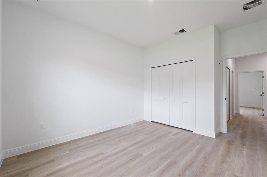 For Sale: $299,000 (4 beds, 2 baths, 1751 Square Feet)