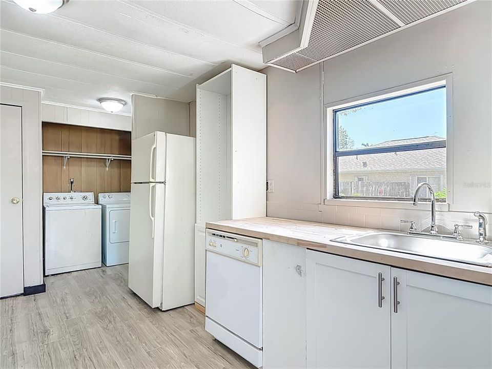 待售: $179,500 (3 贝兹, 2 浴室, 1066 平方英尺)