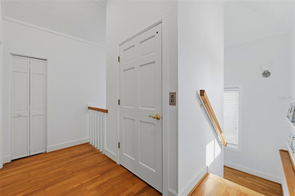 En Venta: $6,999,000 (5 camas, 5 baños, 4724 Pies cuadrados)