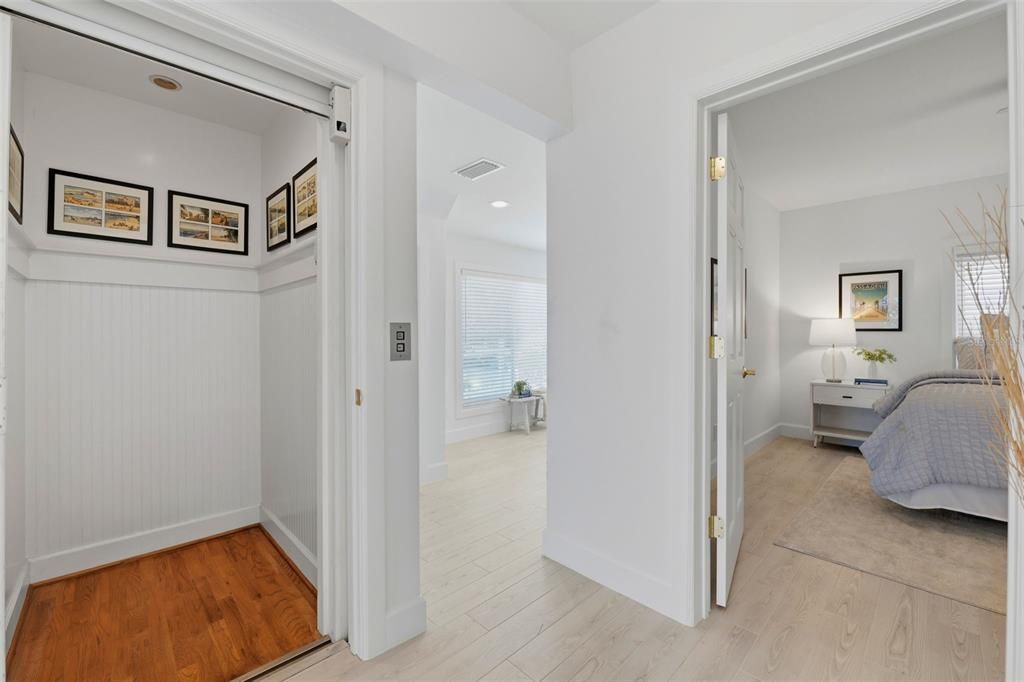 En Venta: $6,999,000 (5 camas, 5 baños, 4724 Pies cuadrados)