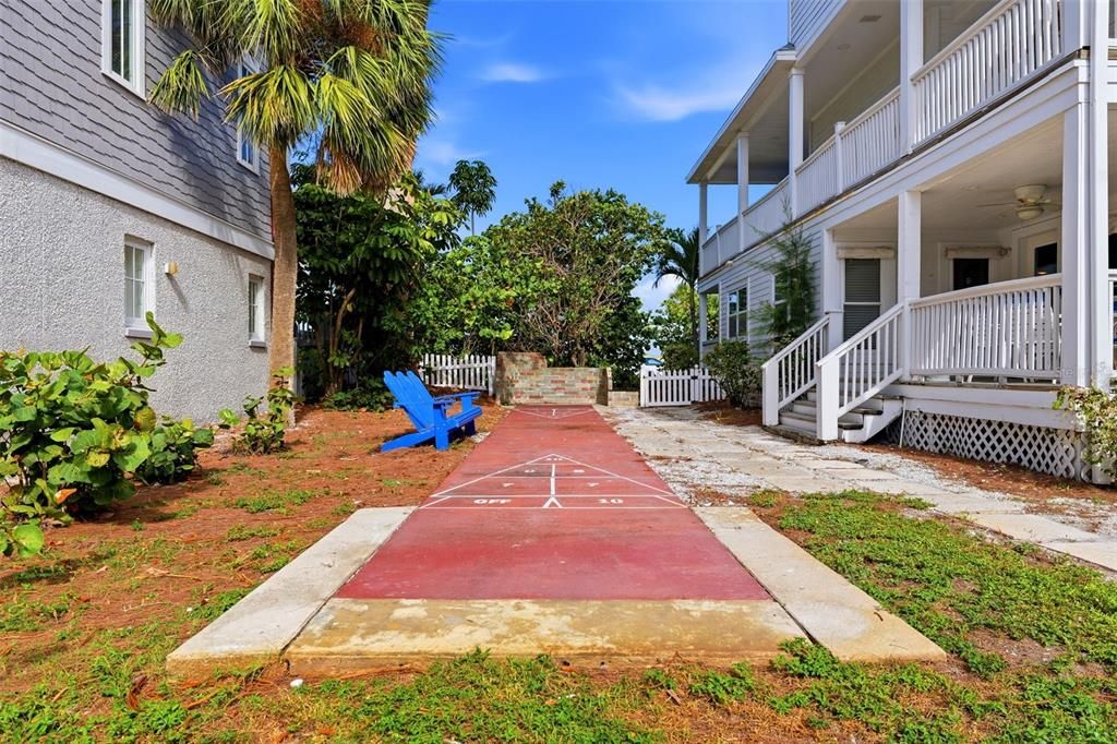 En Venta: $6,999,000 (5 camas, 5 baños, 4724 Pies cuadrados)