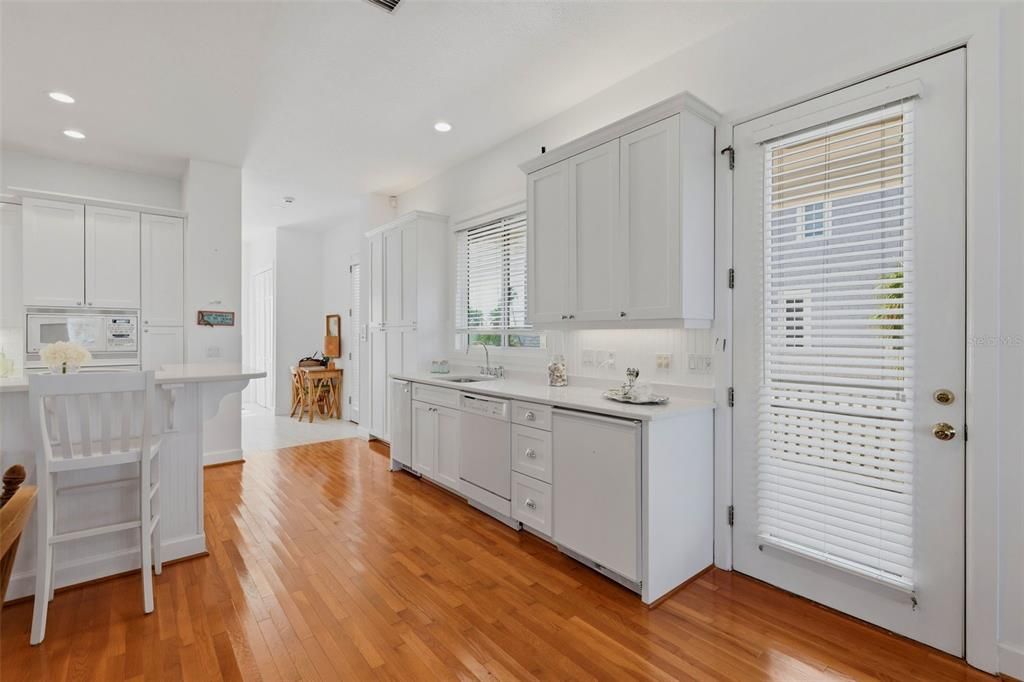 En Venta: $6,999,000 (5 camas, 5 baños, 4724 Pies cuadrados)
