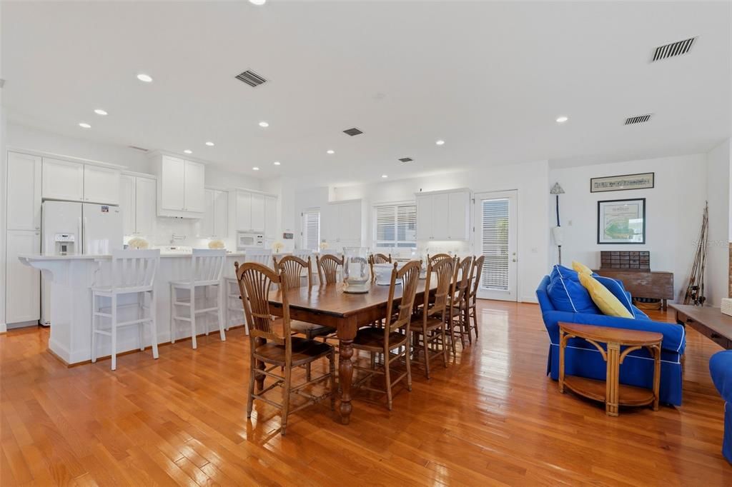 En Venta: $6,999,000 (5 camas, 5 baños, 4724 Pies cuadrados)