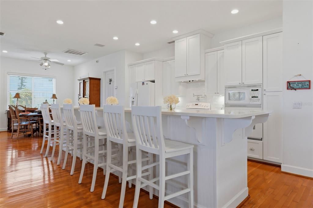 En Venta: $6,999,000 (5 camas, 5 baños, 4724 Pies cuadrados)