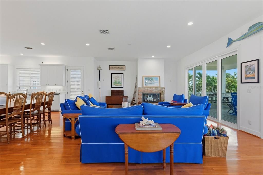 En Venta: $6,999,000 (5 camas, 5 baños, 4724 Pies cuadrados)