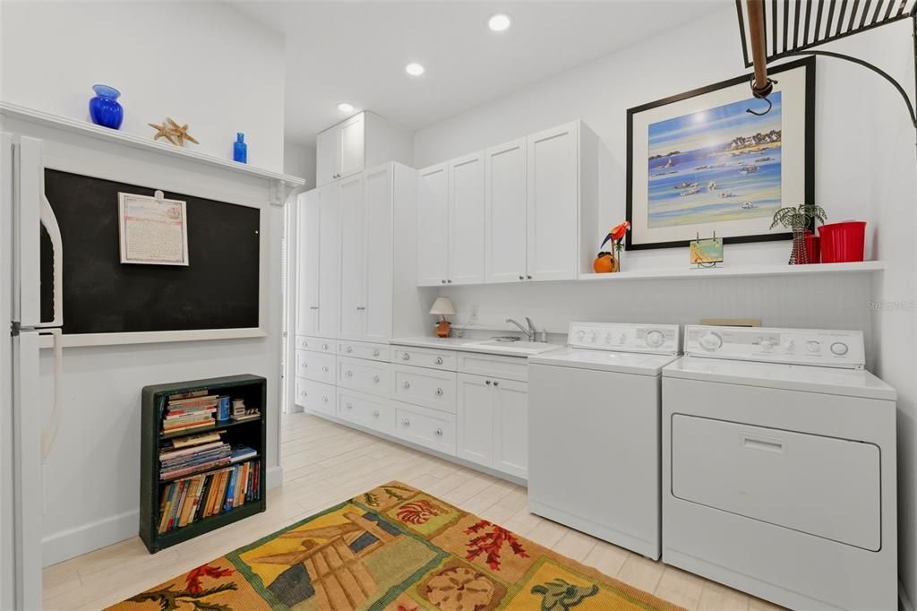 En Venta: $6,999,000 (5 camas, 5 baños, 4724 Pies cuadrados)