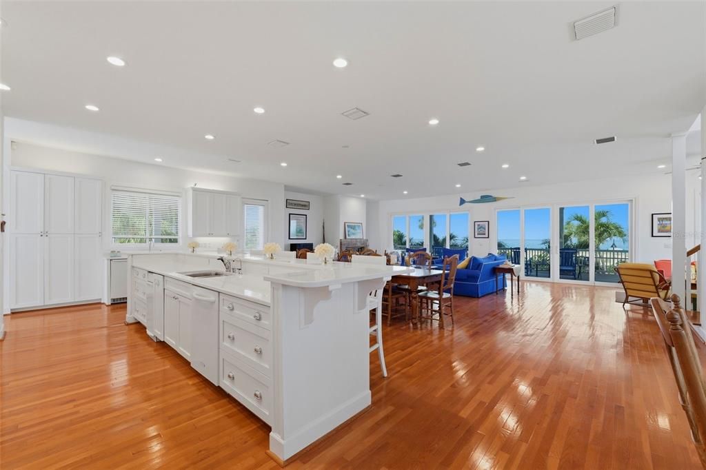 En Venta: $6,999,000 (5 camas, 5 baños, 4724 Pies cuadrados)