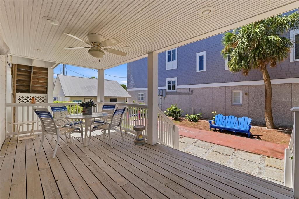 En Venta: $6,999,000 (5 camas, 5 baños, 4724 Pies cuadrados)