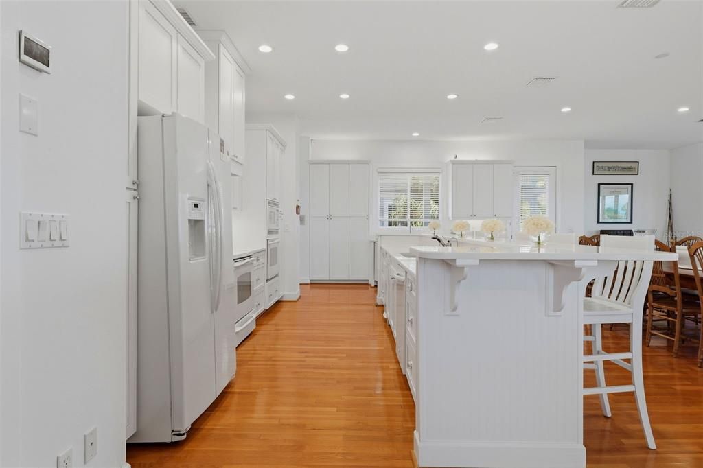 En Venta: $6,999,000 (5 camas, 5 baños, 4724 Pies cuadrados)