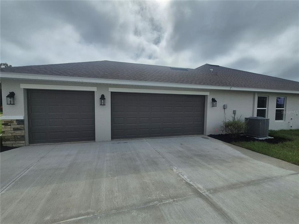 For Sale: $552,450 (4 beds, 2 baths, 2330 Square Feet)