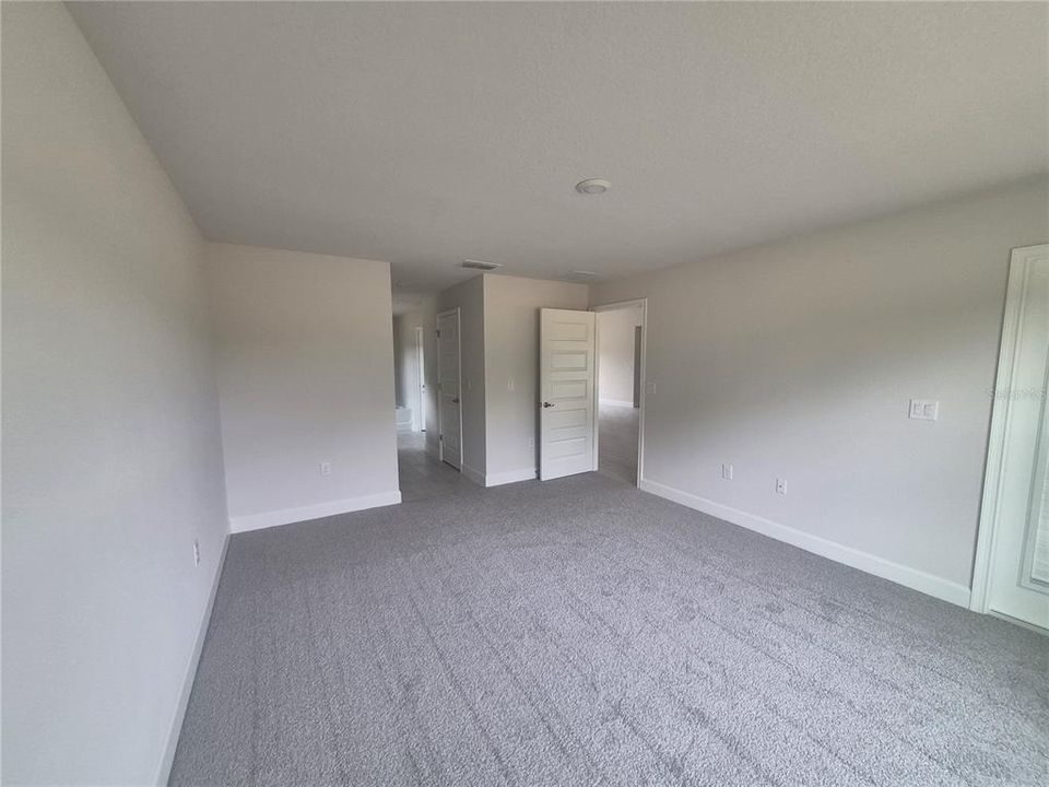 For Sale: $552,450 (4 beds, 2 baths, 2330 Square Feet)