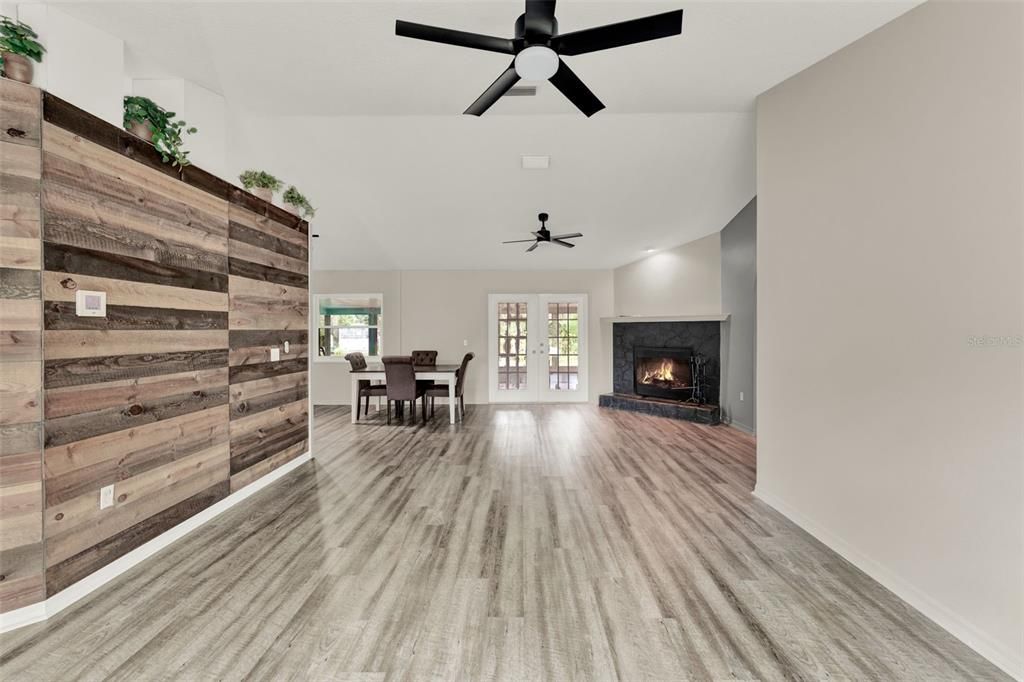 For Sale: $675,000 (3 beds, 2 baths, 1530 Square Feet)