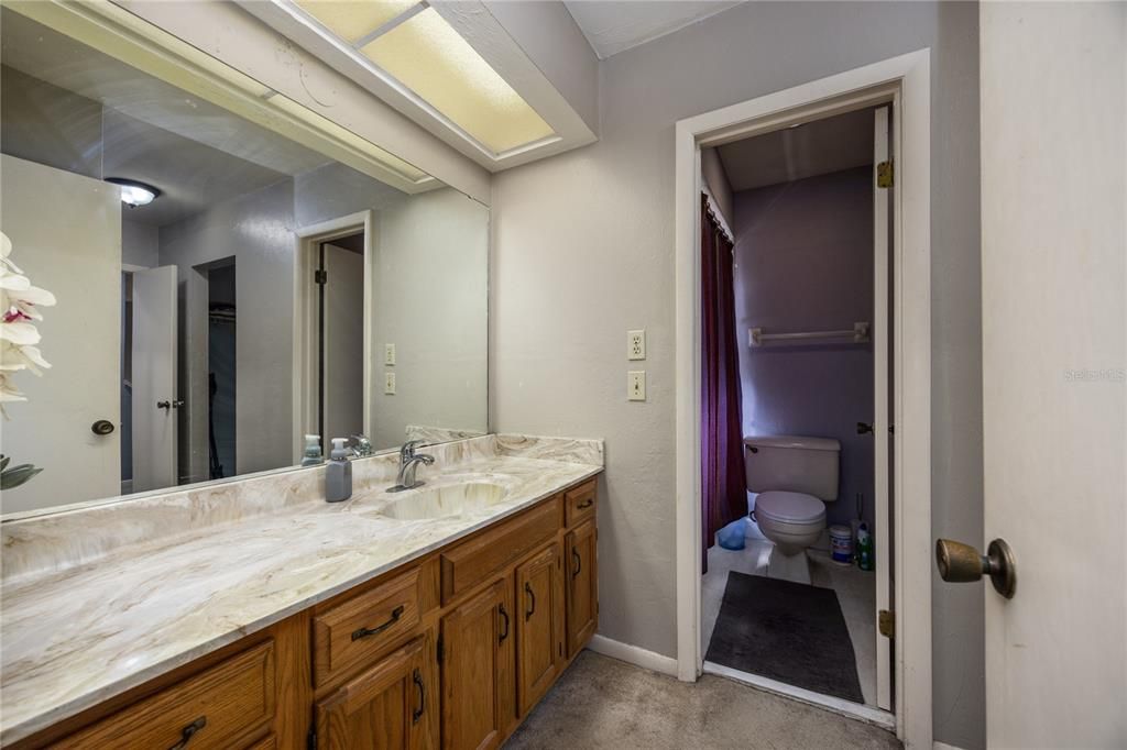 Active With Contract: $185,000 (2 beds, 2 baths, 1340 Square Feet)