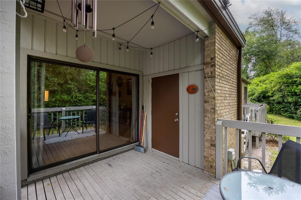 Active With Contract: $185,000 (2 beds, 2 baths, 1340 Square Feet)