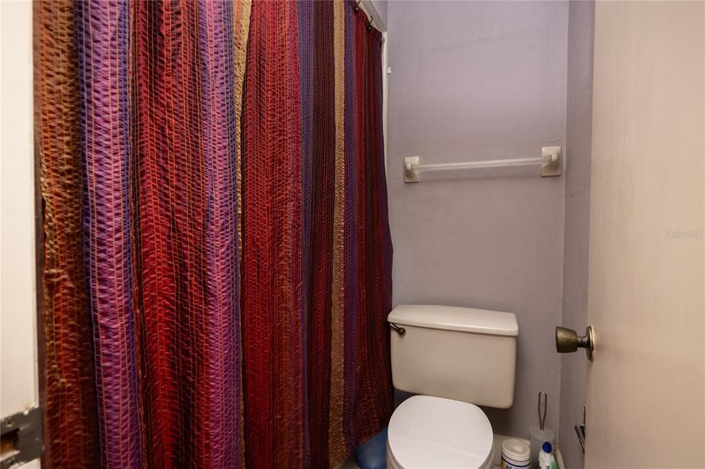 Active With Contract: $185,000 (2 beds, 2 baths, 1340 Square Feet)