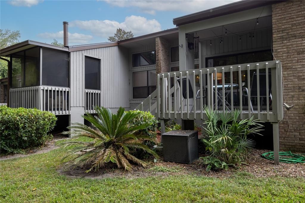 Active With Contract: $185,000 (2 beds, 2 baths, 1340 Square Feet)