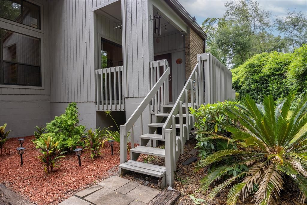 Active With Contract: $185,000 (2 beds, 2 baths, 1340 Square Feet)