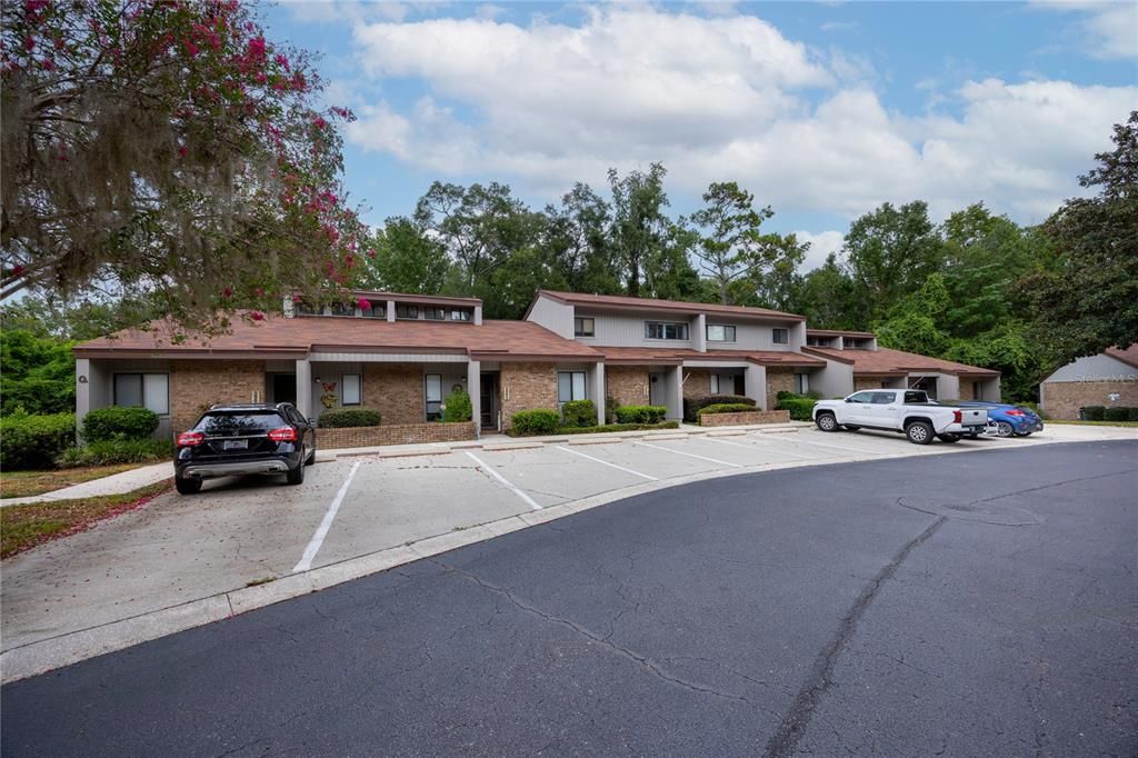 Active With Contract: $185,000 (2 beds, 2 baths, 1340 Square Feet)