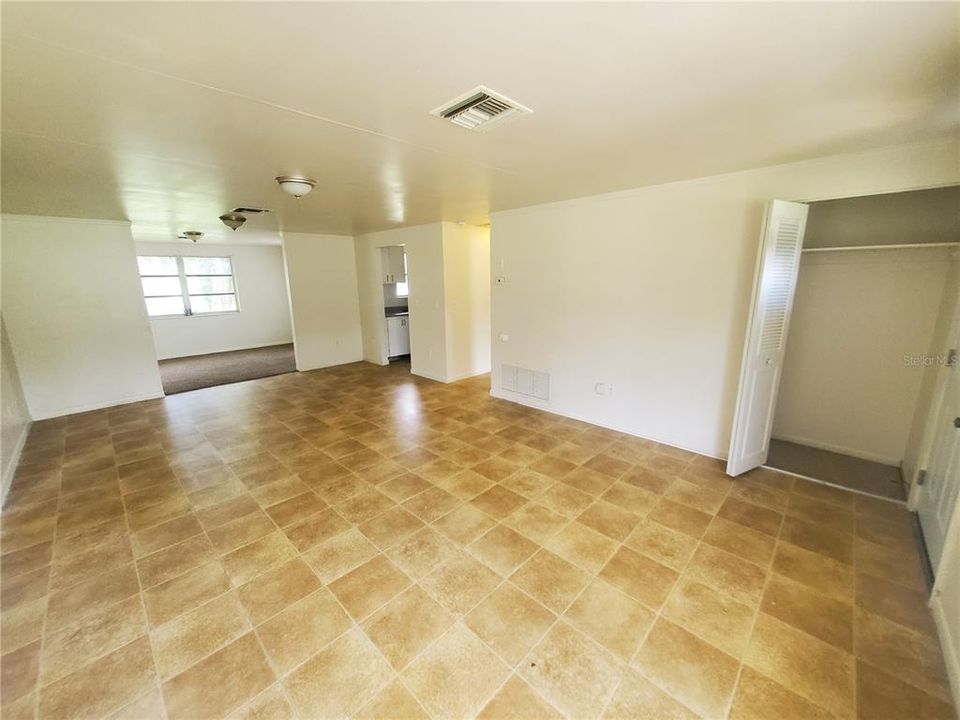 For Rent: $1,450 (2 beds, 2 baths, 1223 Square Feet)