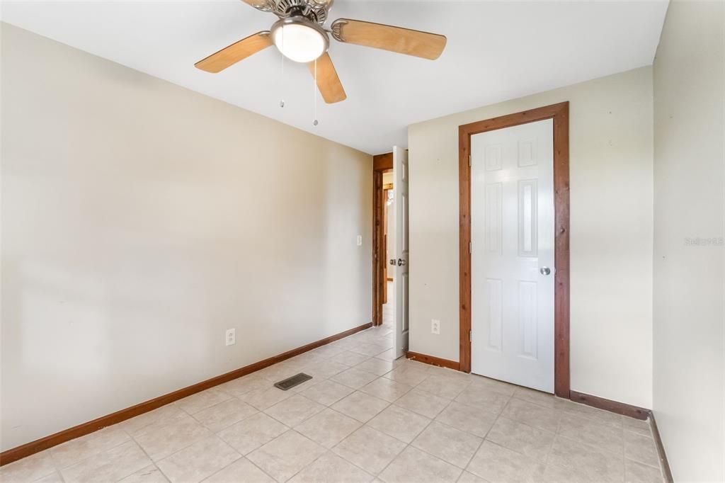 En Venta: $290,000 (4 camas, 2 baños, 1512 Pies cuadrados)