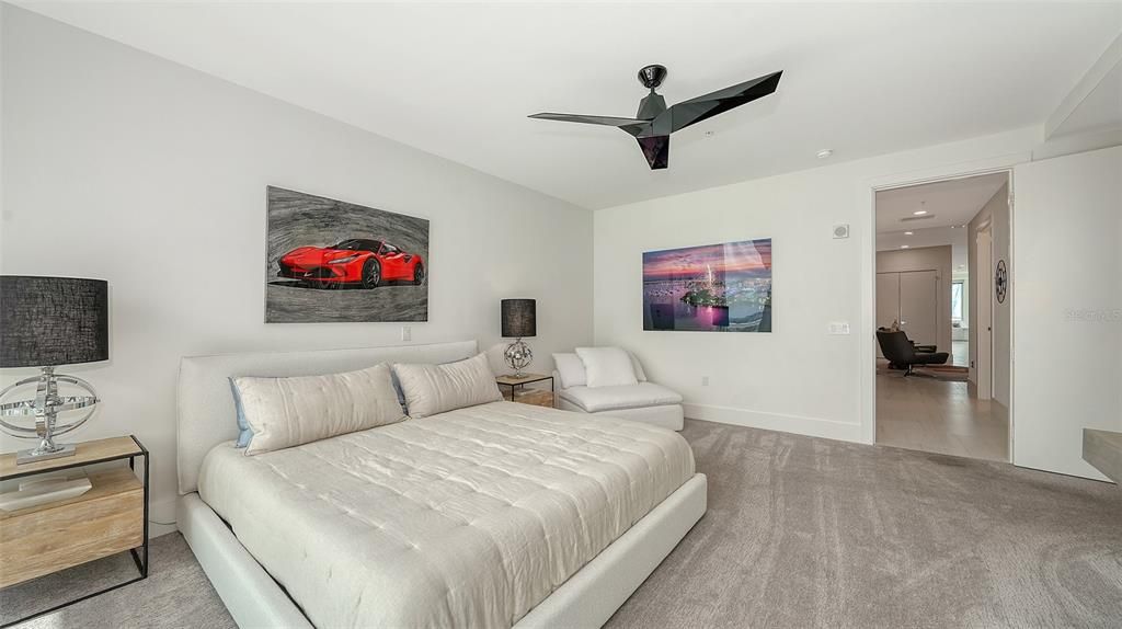 For Sale: $4,600,000 (3 beds, 3 baths, 3962 Square Feet)