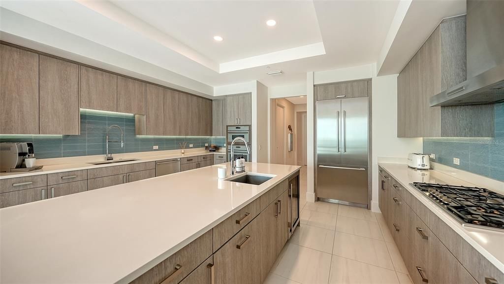 For Sale: $4,600,000 (3 beds, 3 baths, 3962 Square Feet)