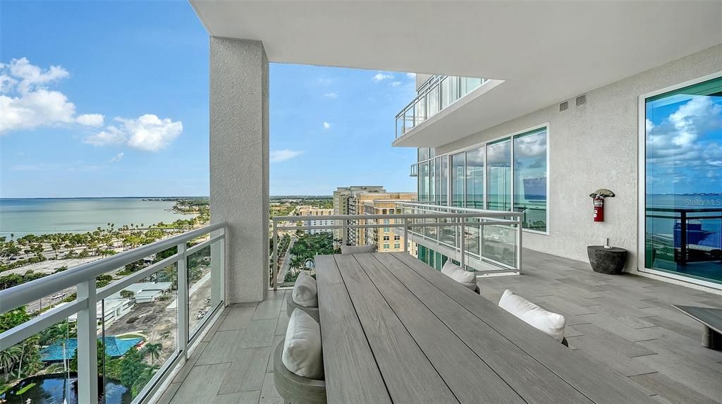 For Sale: $4,600,000 (3 beds, 3 baths, 3962 Square Feet)