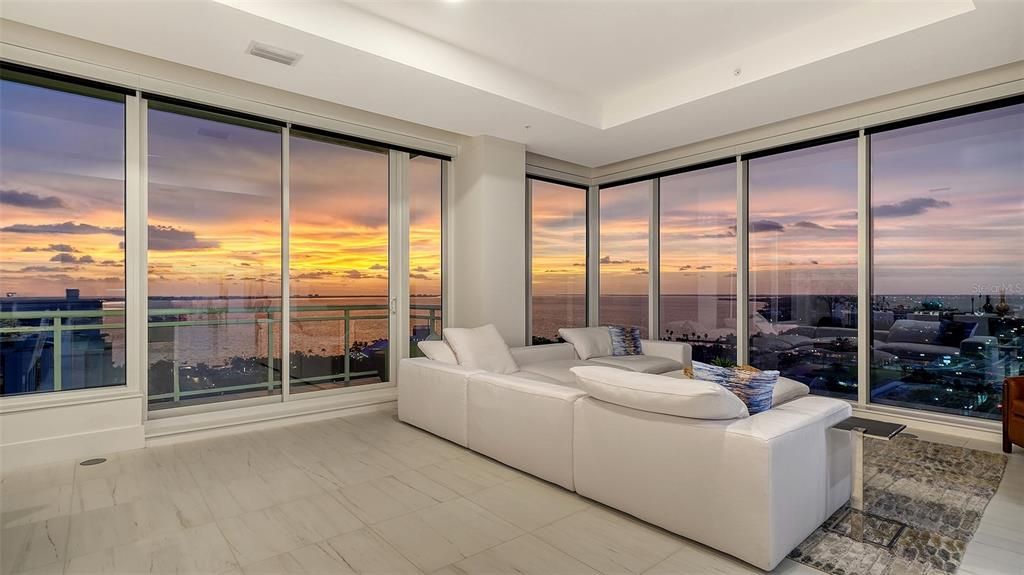 For Sale: $4,600,000 (3 beds, 3 baths, 3962 Square Feet)