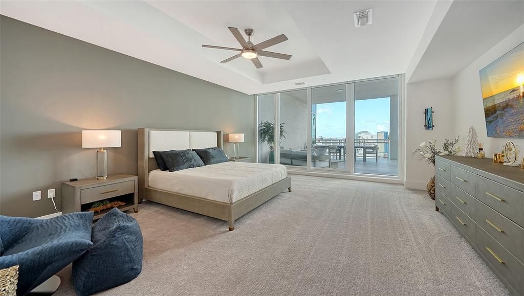 For Sale: $4,600,000 (3 beds, 3 baths, 3962 Square Feet)