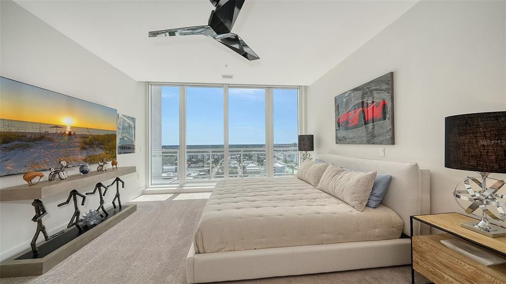 For Sale: $4,600,000 (3 beds, 3 baths, 3962 Square Feet)