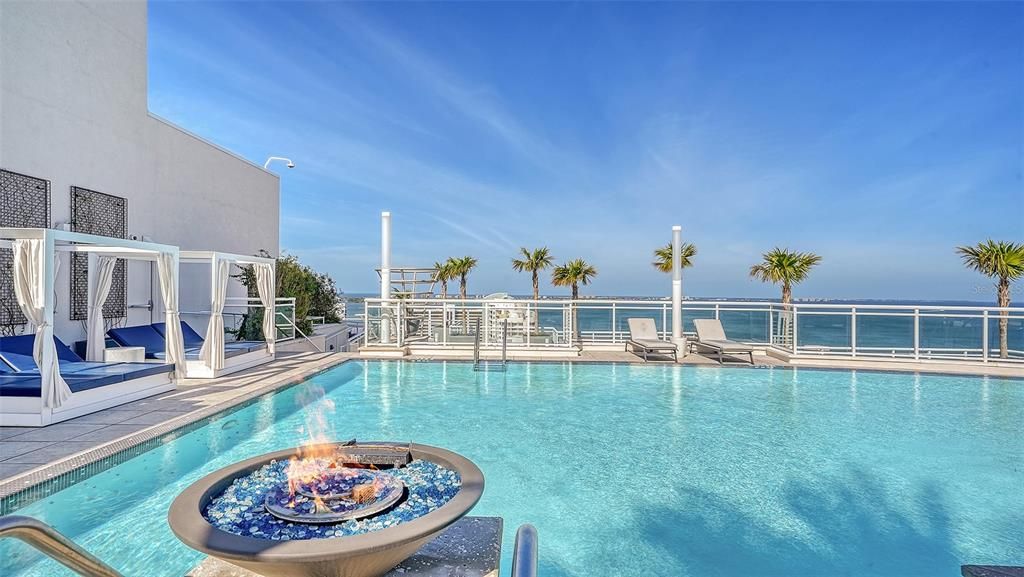 For Sale: $4,600,000 (3 beds, 3 baths, 3962 Square Feet)