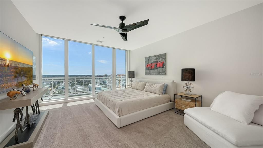 For Sale: $4,600,000 (3 beds, 3 baths, 3962 Square Feet)