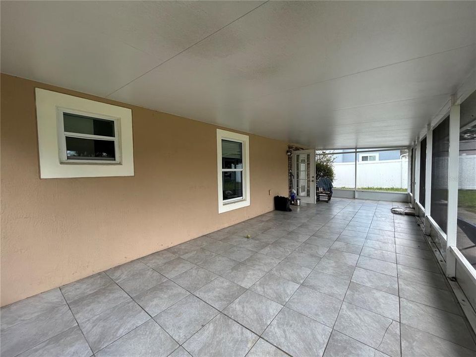 For Rent: $2,500 (4 beds, 2 baths, 1874 Square Feet)