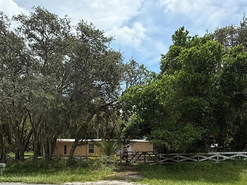 Recently Sold: $65,000 (2 beds, 1 baths, 672 Square Feet)