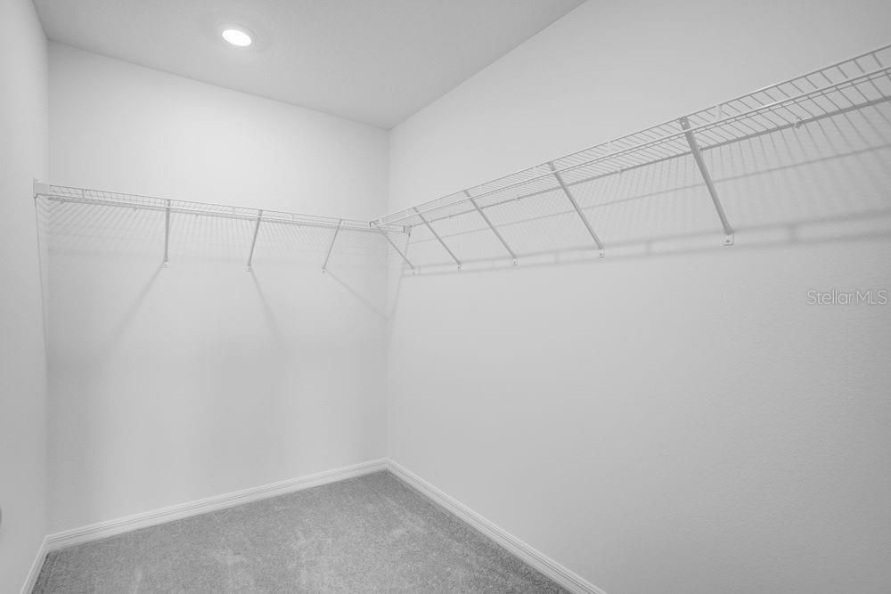 На продажу: $289,784 (3 спален, 2 ванн, 1558 Квадратных фут)