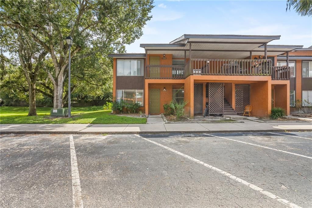 For Sale: $154,980 (2 beds, 2 baths, 996 Square Feet)