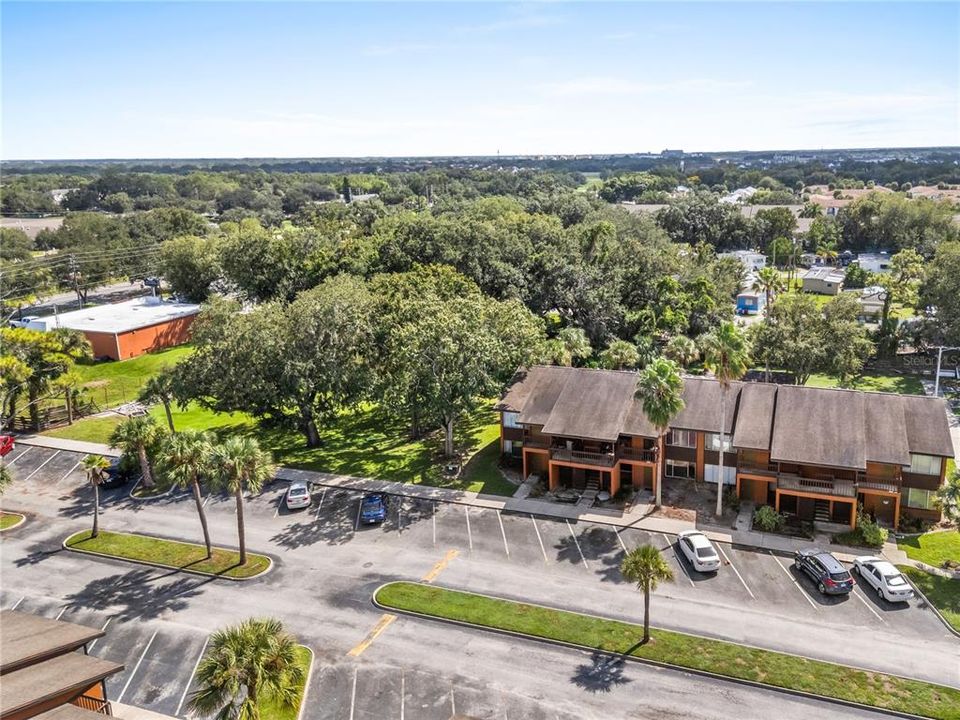 For Sale: $154,980 (2 beds, 2 baths, 996 Square Feet)