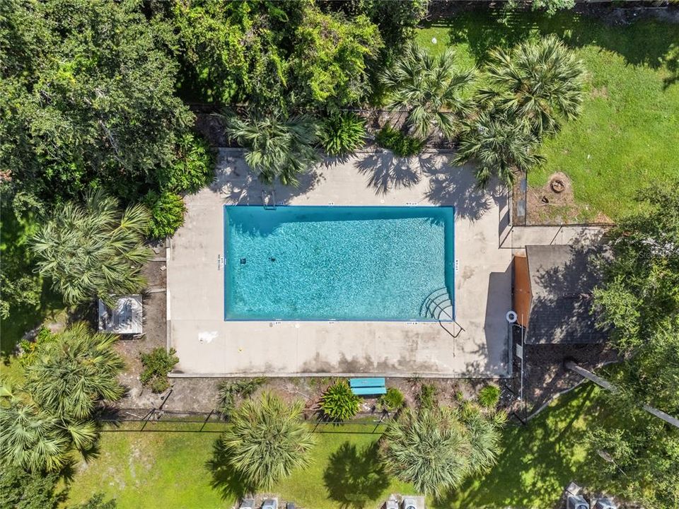 For Sale: $154,980 (2 beds, 2 baths, 996 Square Feet)