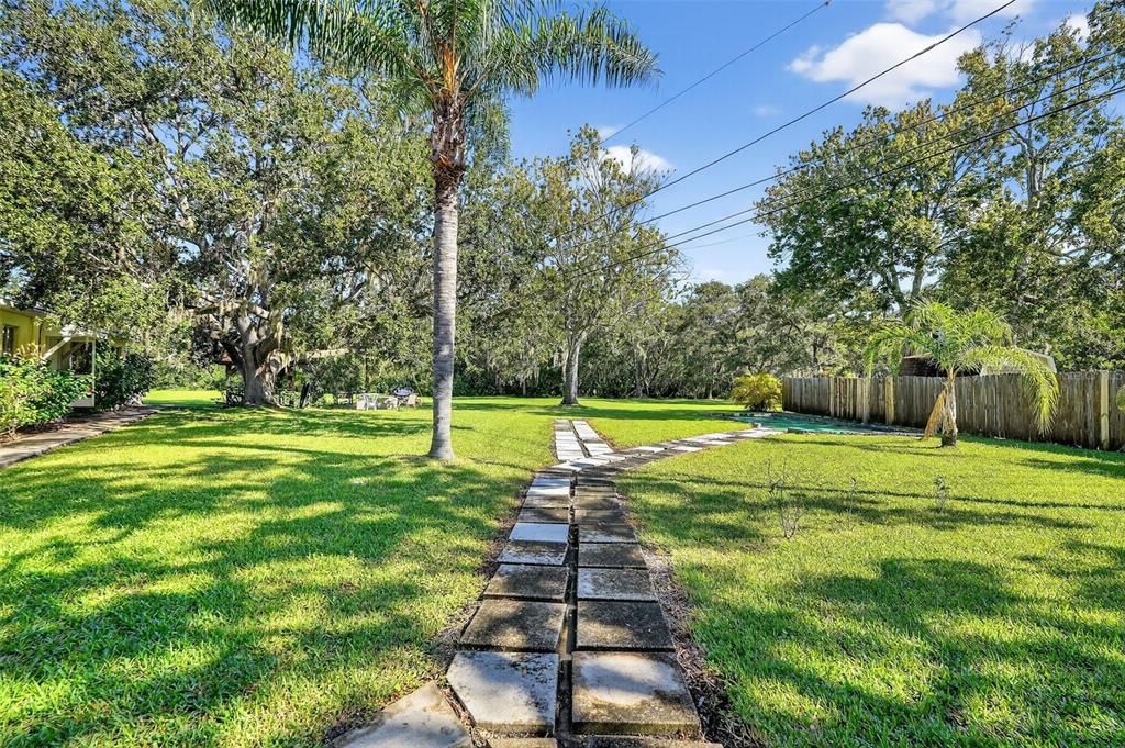 Active With Contract: $2,047,000 (0 beds, 0 baths, 3106 Square Feet)